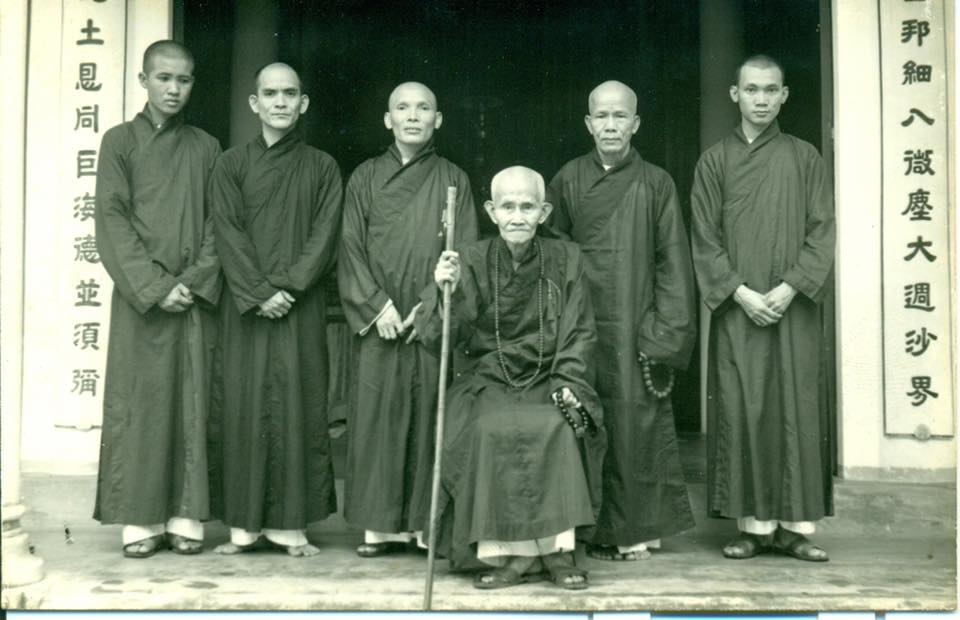 Hình ảnh quý Tưởng lão Hoà thượng ở Bình Định